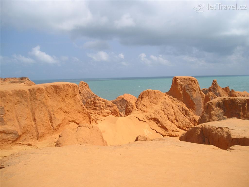 Brazilie-Praia-Das-Fontes-Pobrezi-V-Praia-Das-Fontes-3001.jpg
