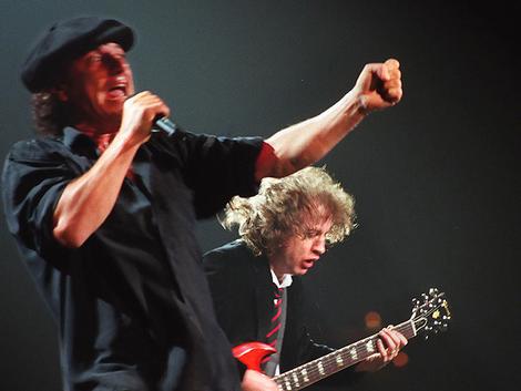 acdc_pic5.jpg